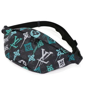 Louis Vuitton Discovery Bum Bag Monogram Eclipse Black Graphy Shoulder Leather